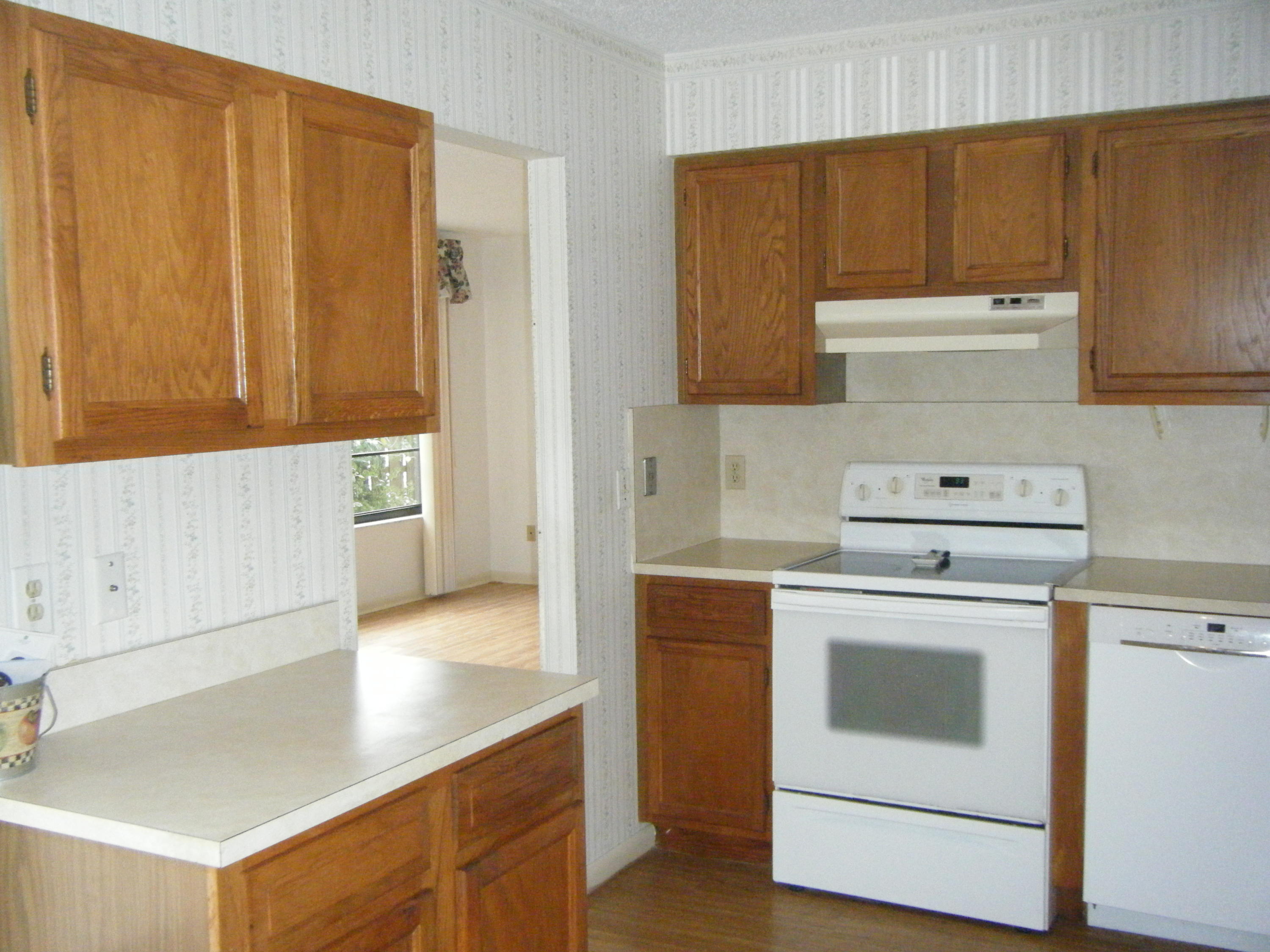 2040 Colonial Road, Unit 6 Fort Pierce, FL 34950 - Photo 10 of 30 2016-01-06 12.38.45