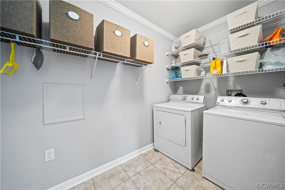 2577 Pleasant Oak Road Victoria, VA 23974 - Photo 32 of 38 a utility room with dryer and washer