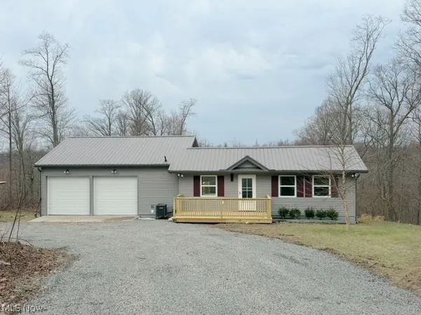 $240,000 | 1634 Roxford Church Road Southeast, Dennison, OH 44621