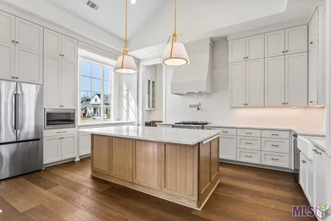 $830,000 | 13715 Sweet Cherry Drive, Baton Rouge, LA 70810