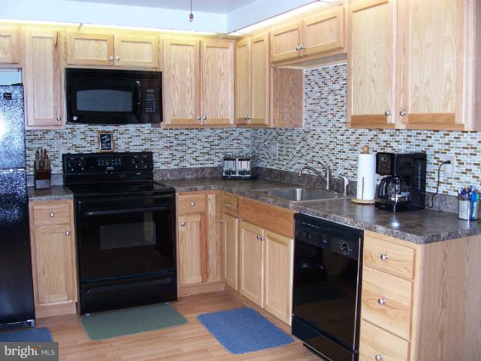 5465 Princess Drive Rosedale, MD 21237 - Photo 21 of 30 Kitchen