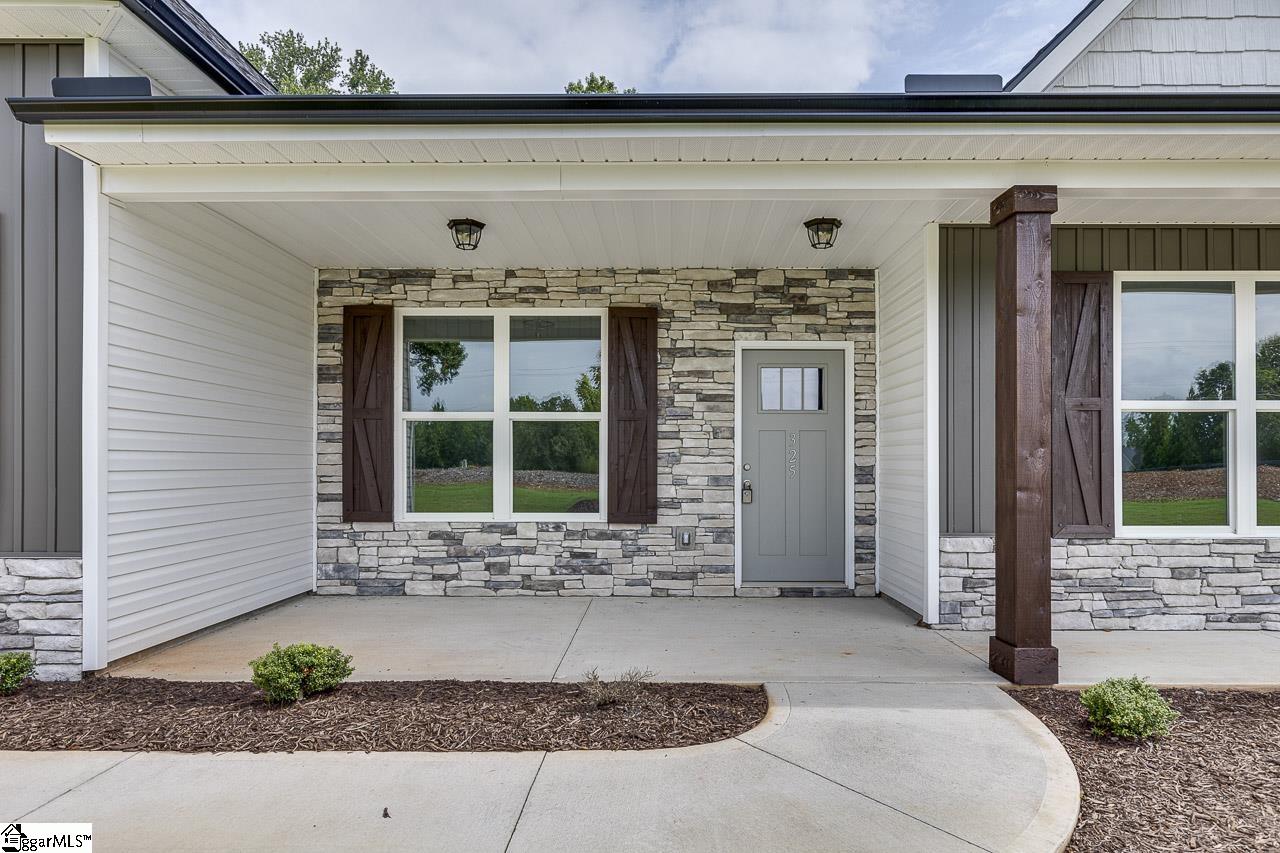 325 Jackson Grove Road Travelers Rest, SC 29690 - Photo 4 of 32