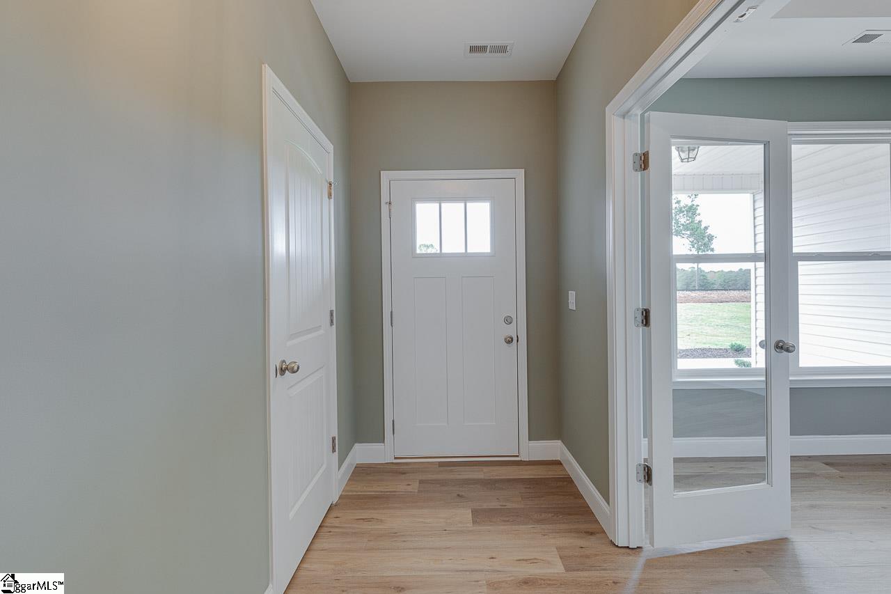 325 Jackson Grove Road Travelers Rest, SC 29690 - Photo 9 of 32