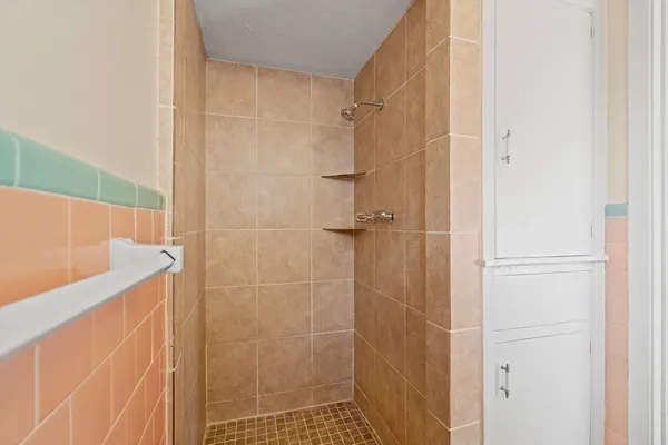 $2,200 | 1409 Conrad Sauer Drive, Houston, TX 77043