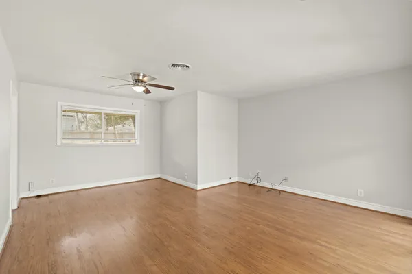 $2,200 | 1409 Conrad Sauer Drive, Houston, TX 77043