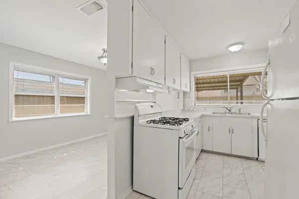 $2,200 | 1409 Conrad Sauer Drive, Houston, TX 77043