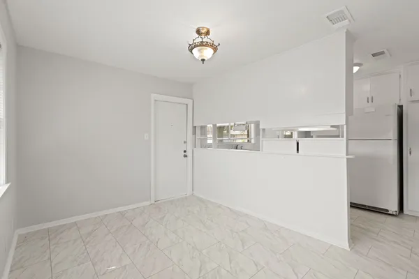 $2,200 | 1409 Conrad Sauer Drive, Houston, TX 77043