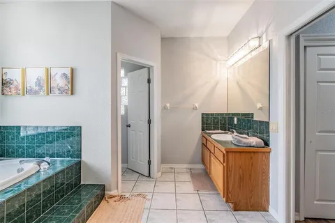 $469,900 | 821 Greenview Drive, Apollo Beach, FL 33572