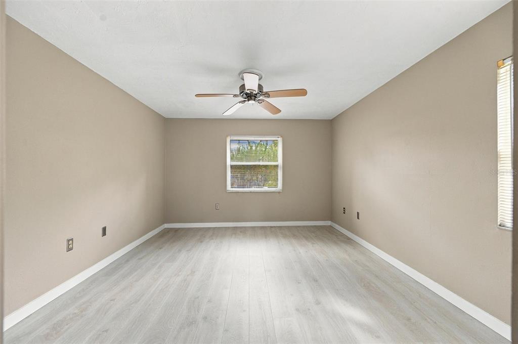 3265 South Beneva Road, Unit 104 Sarasota, FL 34232 - Photo 19 of 39 Gallery Image 19