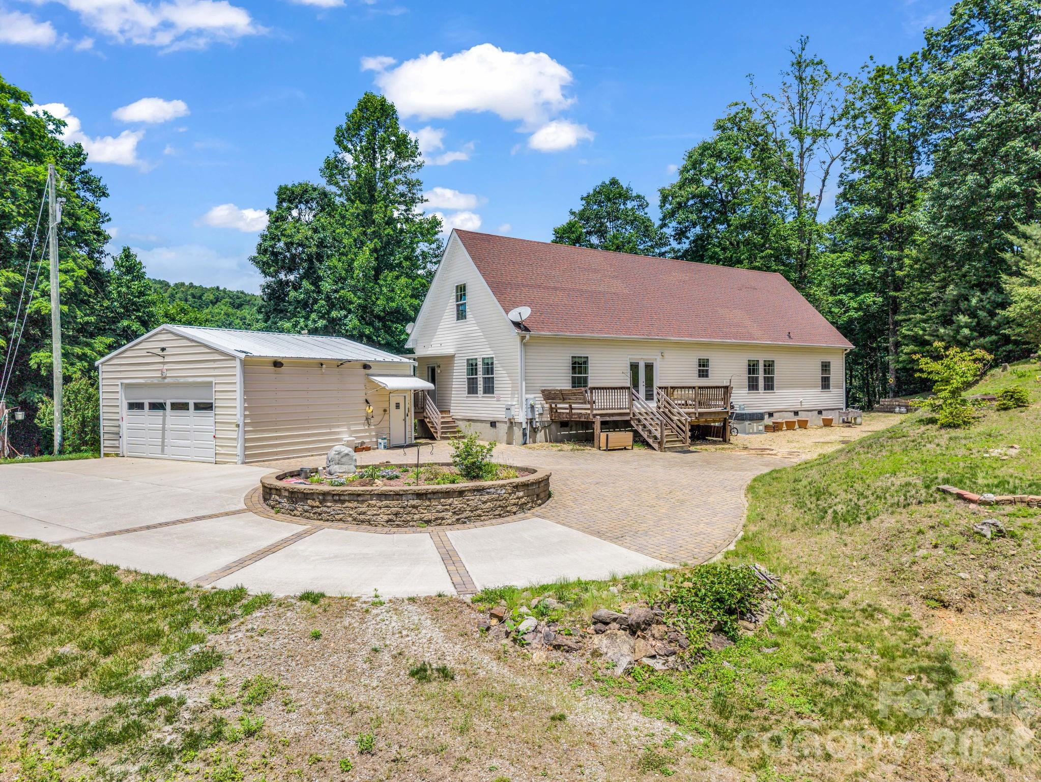 2255 Mt Olivet Road Zirconia, NC 28790 - Photo 2 of 39