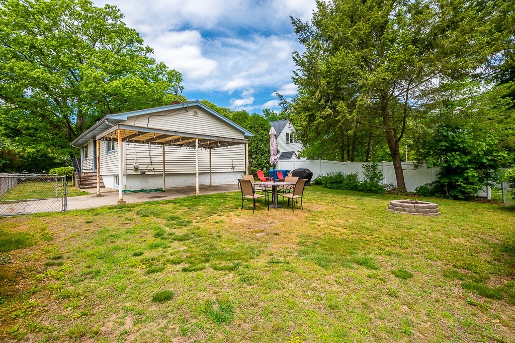 2 Ridge Road Norton, MA 02766 - Photo 5 of 36 Gallery Image 5