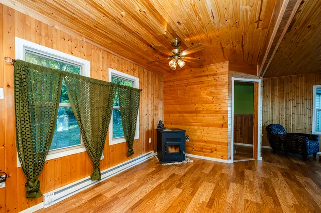 $219,000 | 52769 County Road 384, Grand Junction, MI 49056