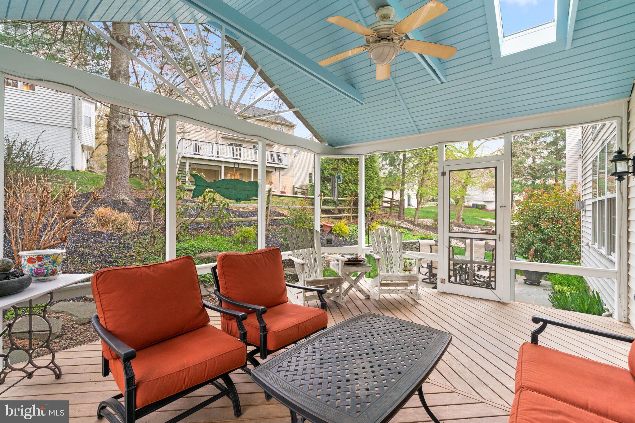 6429 Empty Song Road Columbia, MD 21044 - Photo 38 of 54 a balcony with furniture