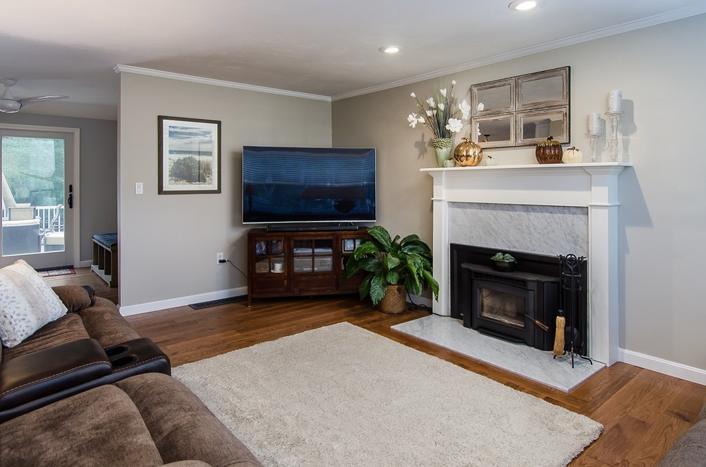 8 Sunken Meadow Road Franklin, MA 02038 - Photo 8 of 30 Gallery Image 8