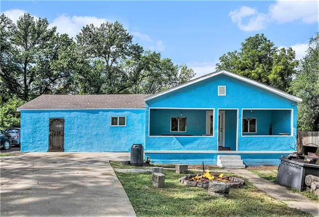 $130,000 | 5140 Booth Avenue, Kansas City, MO 64129