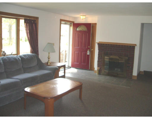 79 Page Road Bedford, MA 01730 - Photo 3 of 5 Gallery Image 3