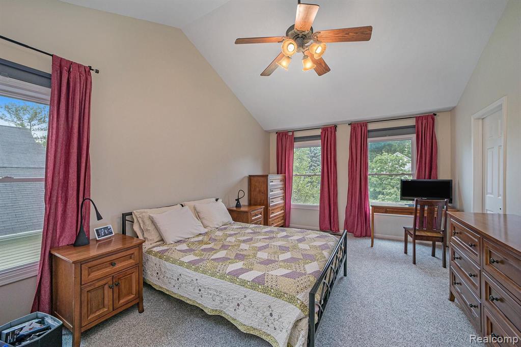24386 Ridgeview Drive Farmington Hills, MI 48336 - Photo 36 of 42