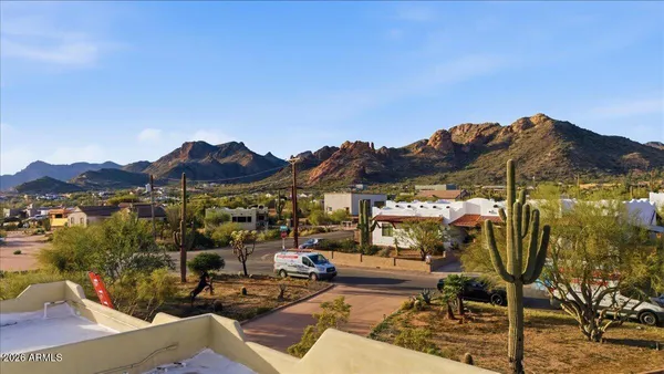 $999,999 | 825 East Moon Vista Street, Apache Junction, AZ 85119