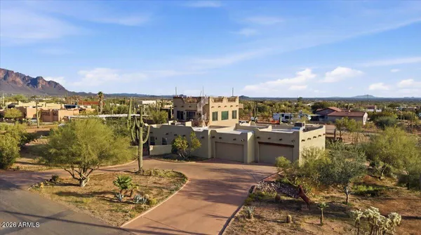 $999,999 | 825 East Moon Vista Street, Apache Junction, AZ 85119