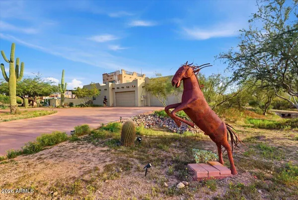 $999,999 | 825 East Moon Vista Street, Apache Junction, AZ 85119