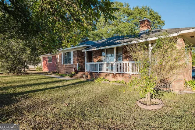 $225,000 | 205 Mathews Street, Barnesville, GA 30204