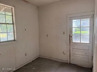 $39,900 | 611 3rd Avenue North, Greenwood, MS 38930