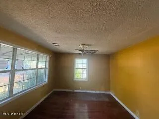 $39,900 | 611 3rd Avenue North, Greenwood, MS 38930