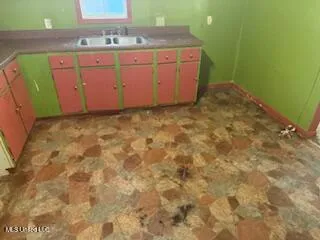 $39,900 | 611 3rd Avenue North, Greenwood, MS 38930