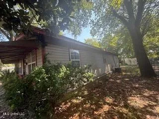 $39,900 | 611 3rd Avenue North, Greenwood, MS 38930
