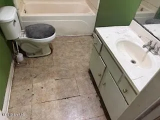 $39,900 | 611 3rd Avenue North, Greenwood, MS 38930