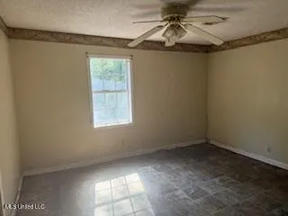 $39,900 | 611 3rd Avenue North, Greenwood, MS 38930