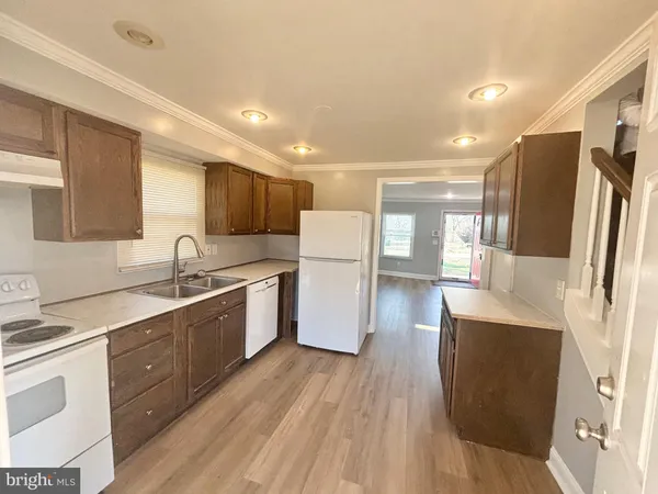 $2,150 | 1517 Rollins Avenue, Capitol Heights, MD 20743