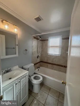 $2,150 | 1517 Rollins Avenue, Capitol Heights, MD 20743