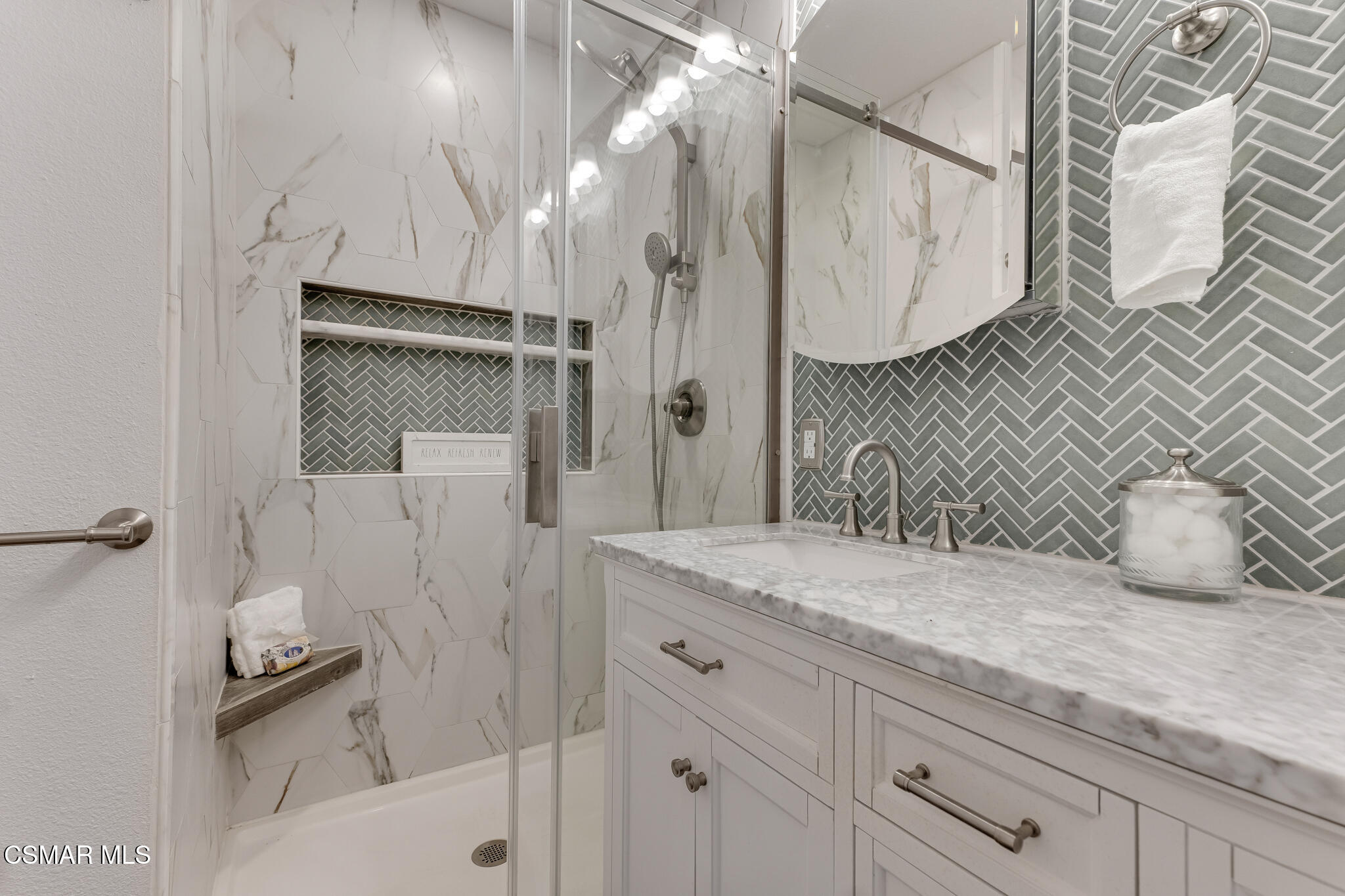 1912 Heywood Street, Unit D Simi Valley, CA 93065 - Photo 21 of 40 1912 Heywood St - HsHProd-47