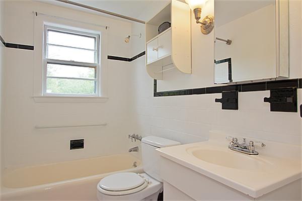 19 Wheaton Road Arlington, MA 02474 - Photo 14 of 23 Gallery Image 14