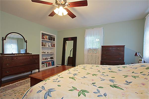 19 Wheaton Road Arlington, MA 02474 - Photo 9 of 23 Gallery Image 9