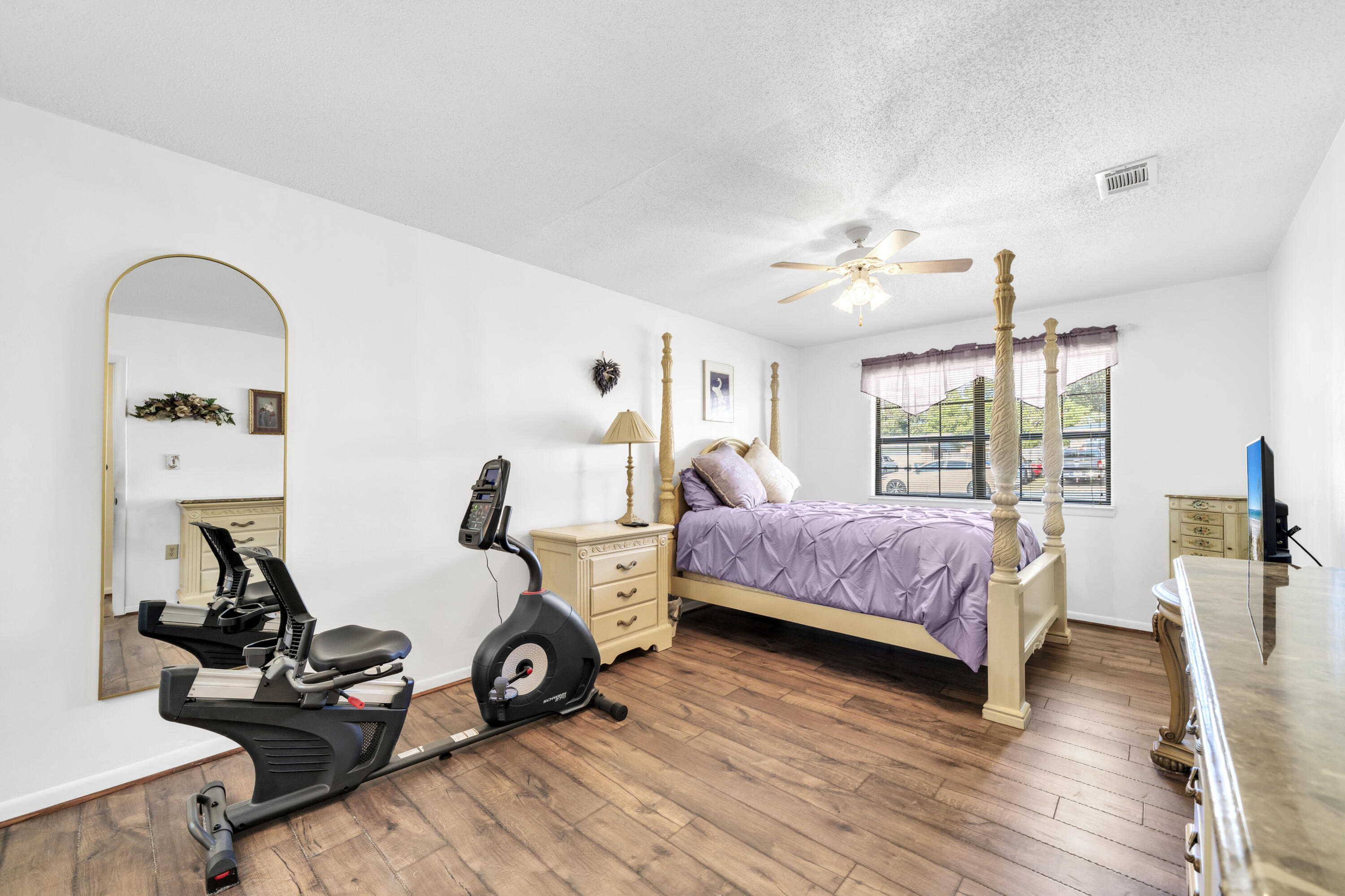 32 Walnut Avenue Shalimar, FL 32579 - Photo 29 of 56 a view of a room with gym equipment