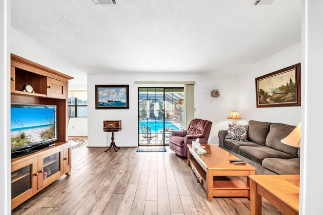 $479,000 | 32 Walnut Avenue, Shalimar, FL 32579