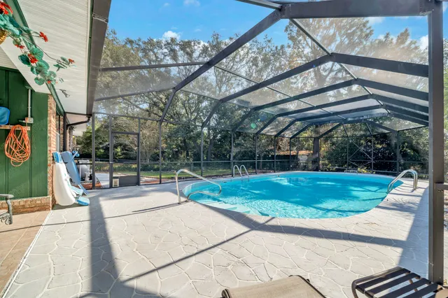 $479,000 | 32 Walnut Avenue, Shalimar, FL 32579