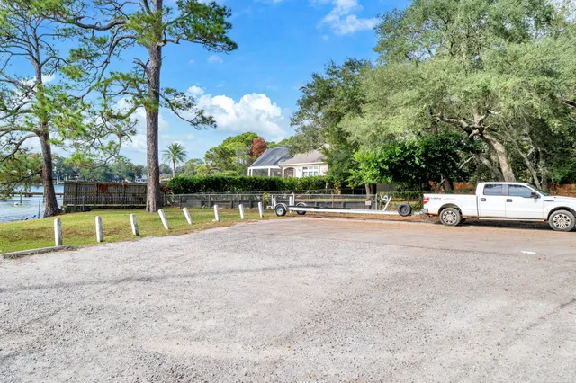 $479,000 | 32 Walnut Avenue, Shalimar, FL 32579