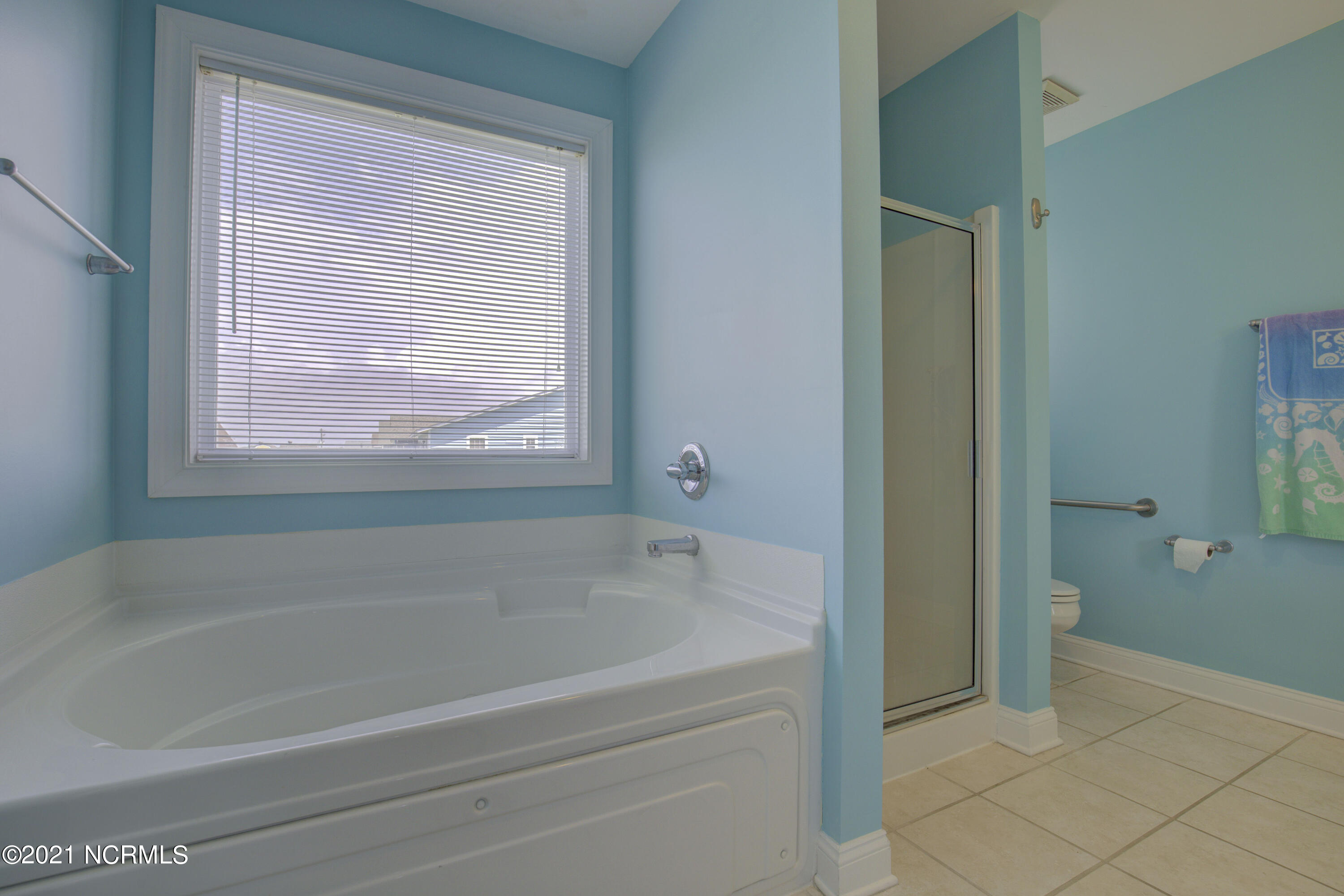 2261 New River Inlet Road North Topsail Beach, NC 28460 - Photo 40 of 44 2261 NRIR- Interiors_25