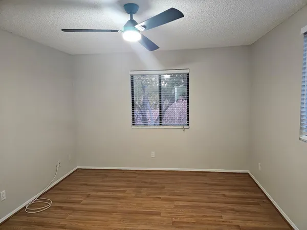 $1,350 | 1336 East Mountain View Road, Unit 204, Phoenix, AZ 85020