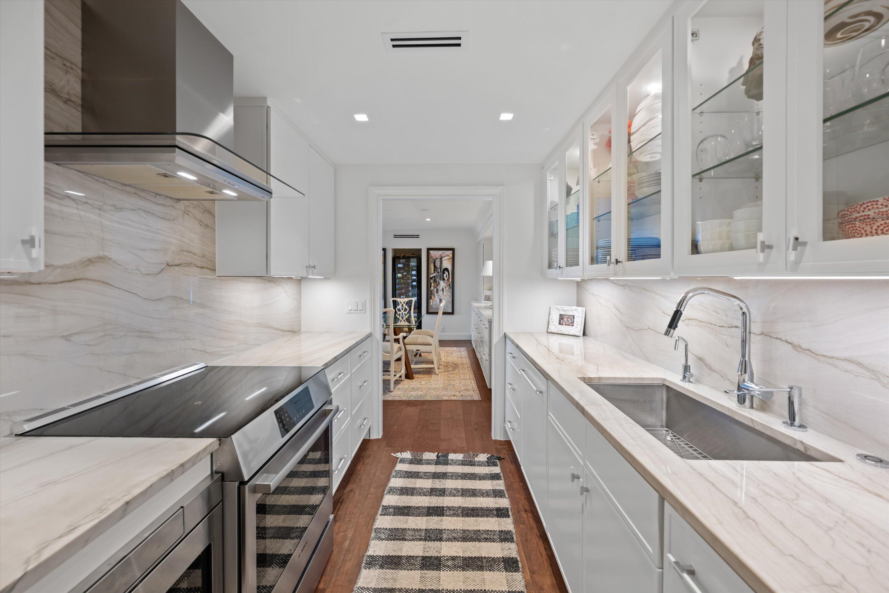330 Cocoanut Row, Unit 5B Palm Beach, FL 33480 - Photo 9 of 23 18-DSC_4973