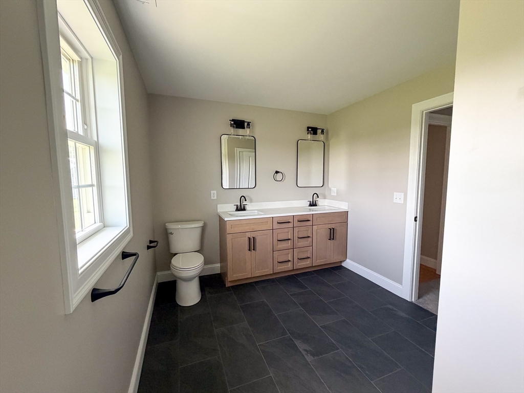 555 Neck Road Lancaster, MA 01523 - Photo 28 of 30