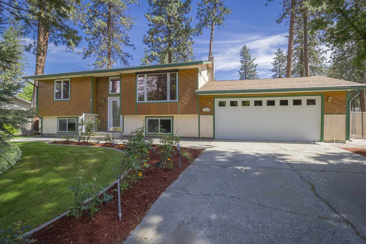 12920 West Shore Road Nine Mile Falls, WA 99026 - Photo 1 of 20 Gallery Image 1