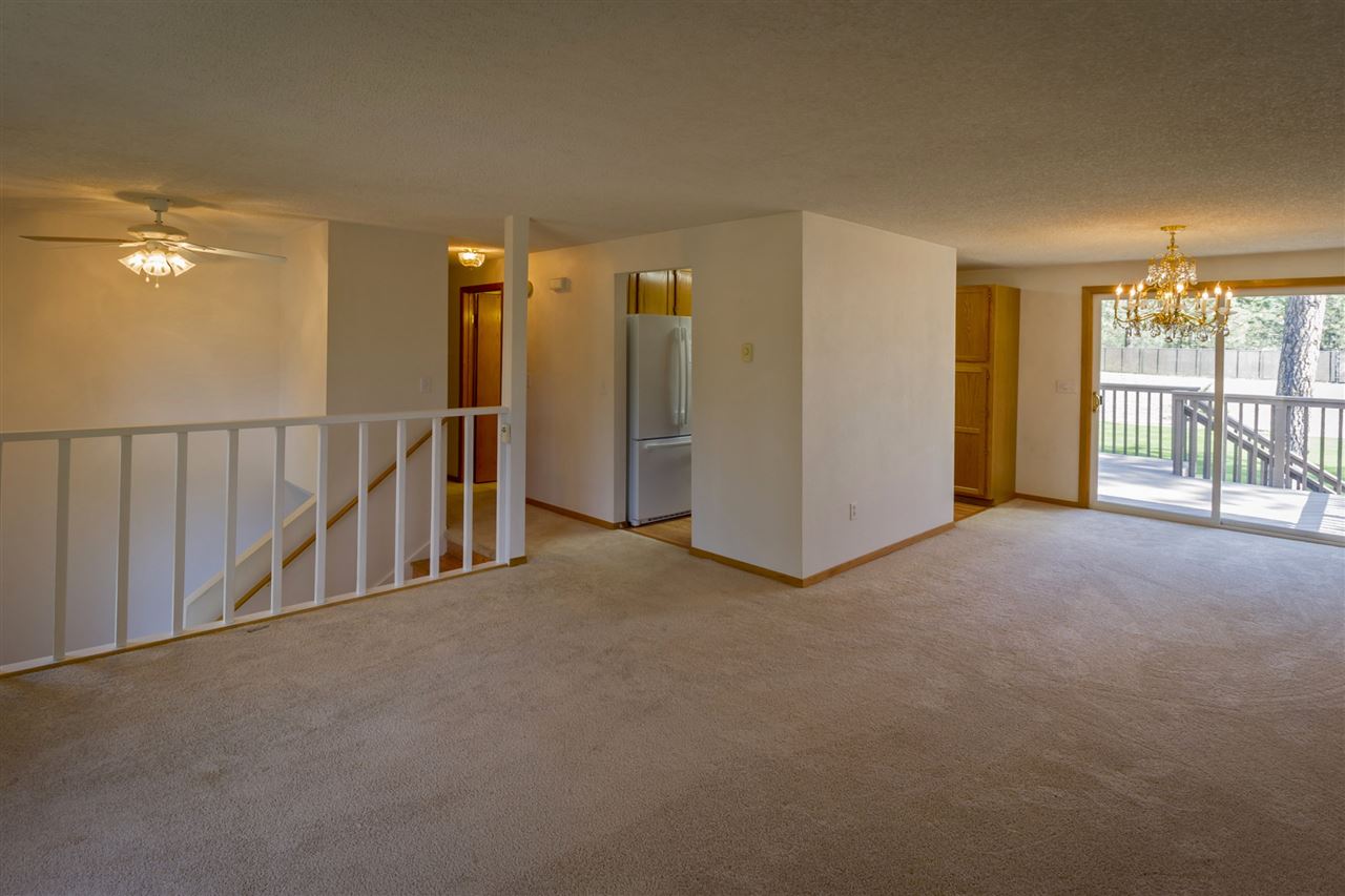 12920 West Shore Road Nine Mile Falls, WA 99026 - Photo 5 of 20 Gallery Image 5
