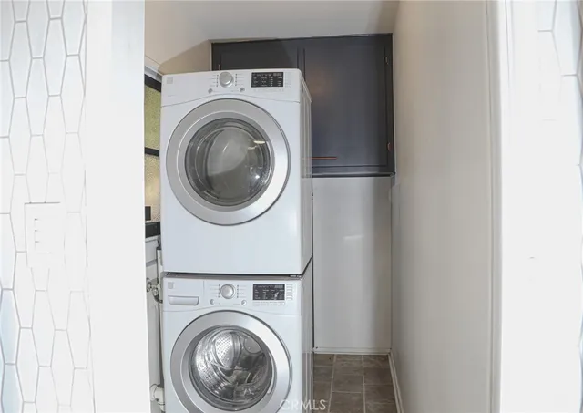 $3,300 | 2206 West Chandler Boulevard, Burbank, CA 91506