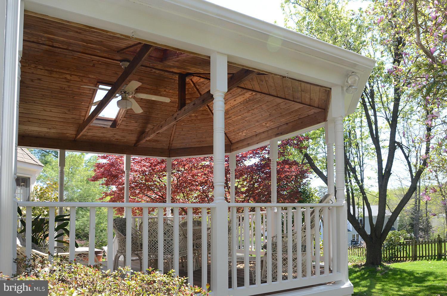 12571 Rock Ridge Road Herndon, VA 20170 - Photo 12 of 27 Porch
