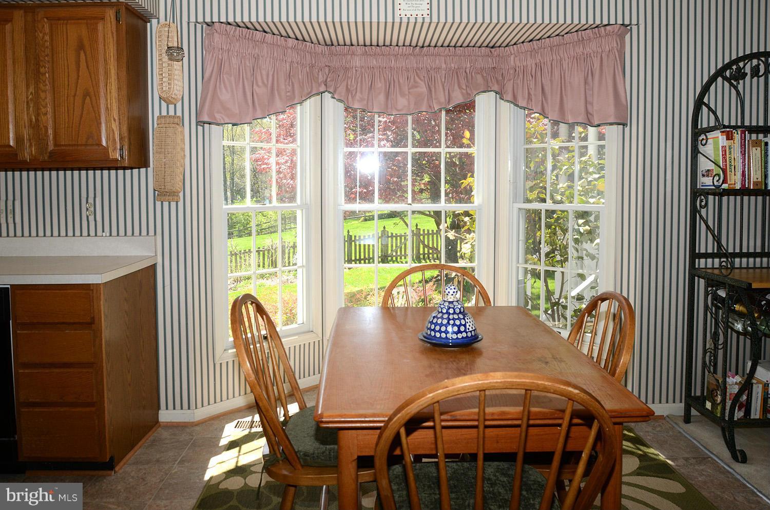12571 Rock Ridge Road Herndon, VA 20170 - Photo 7 of 27 Kitchen