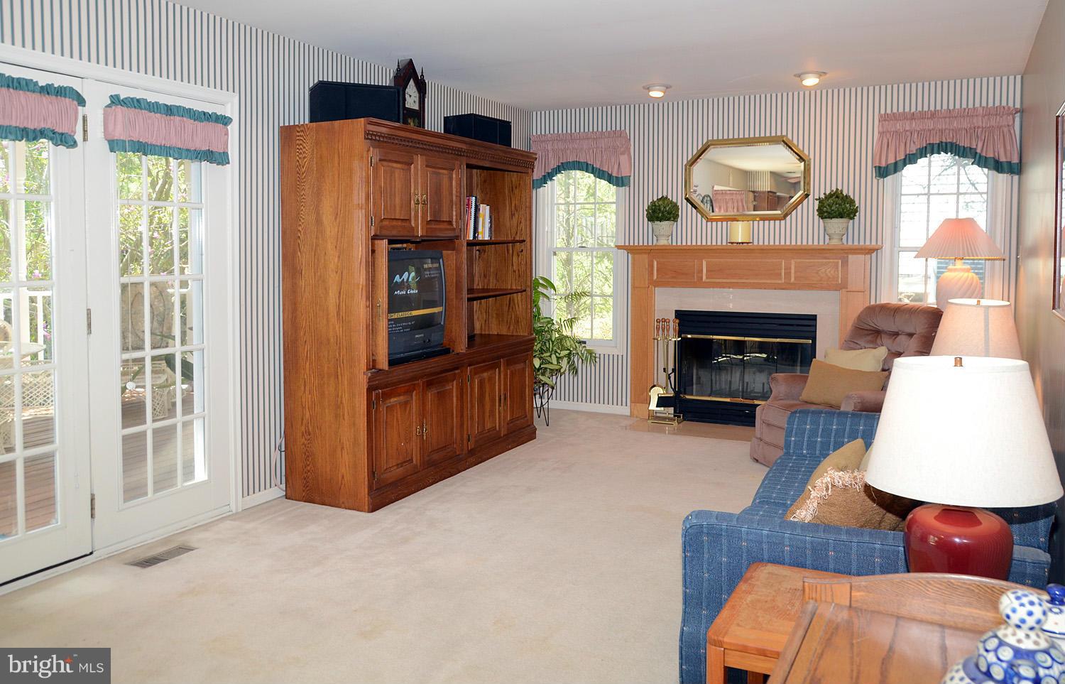 12571 Rock Ridge Road Herndon, VA 20170 - Photo 10 of 27 Family Room
